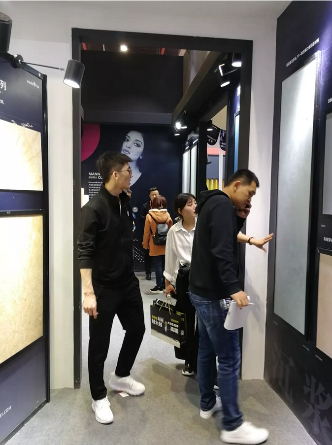 祝賀萬(wàn)磊 | 上海建博會(huì)首日,萬(wàn)磊獲TOP品牌之譽(yù)!