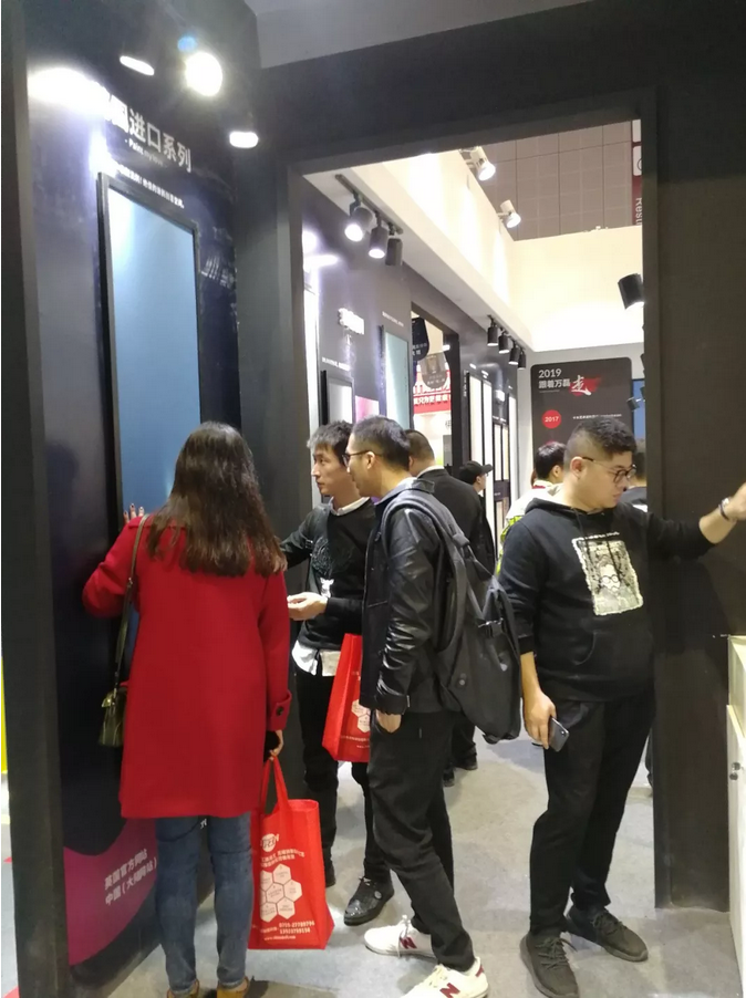 祝賀萬(wàn)磊 | 上海建博會(huì)首日,萬(wàn)磊獲TOP品牌之譽(yù)!